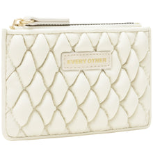 Every Other 12134 Quilted Card Holder - white
