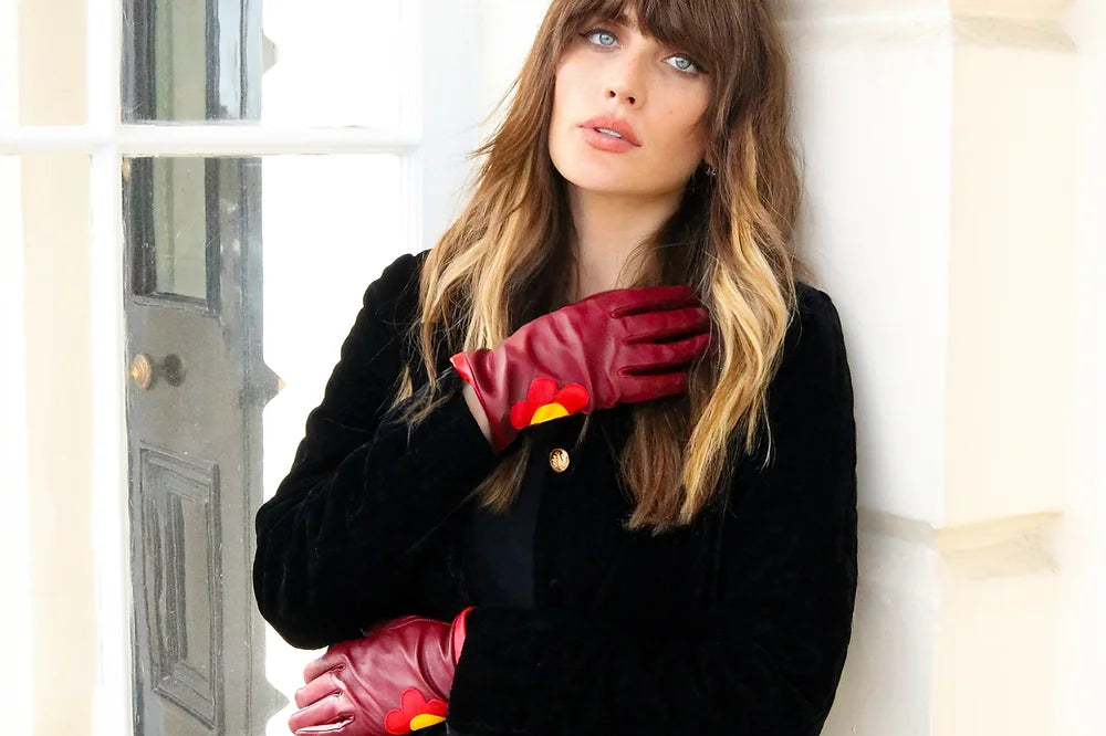 Mabel Sheppard Daisy Gloves - Burgundy/Red/Yellow