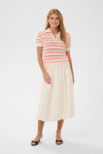 Saint Tropez Rosetta Pullover - Blooming Dehlia