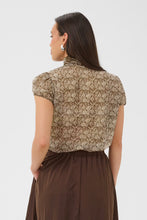 Saint Tropez Lilja Crinkle Shirt - Dove Earth Flower Paper