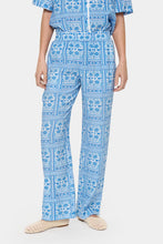 Saint Tropez Kaisa Trousers - Campanula Paisley Squares