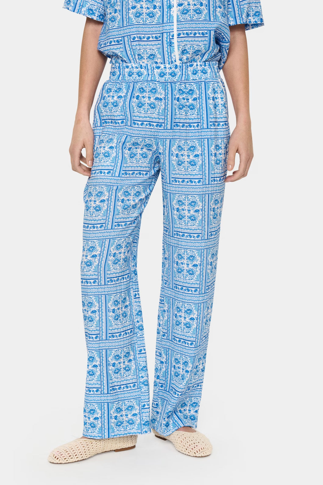 Saint Tropez Kaisa Trousers - Campanula Paisley Squares