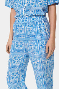 Saint Tropez Kaisa Trousers - Campanula Paisley Squares