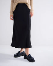 Summum Woman Silky Touch Skirt - Black