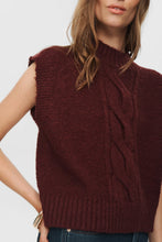 Numph NuCaly Vest - Winetasting