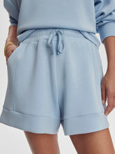 Varley Atrium High Rise Short 4.5 -  Cashmere Blue