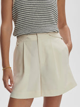 Varley Mariya Easy Pleat Short 4.5" - Birch