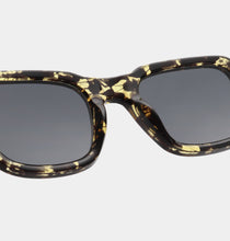 A.Kjærbede Halo Sunglasses - Black/Yellow Tortoise