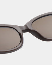 A.Kjaerbede Anma Sunglasses - Chocolate