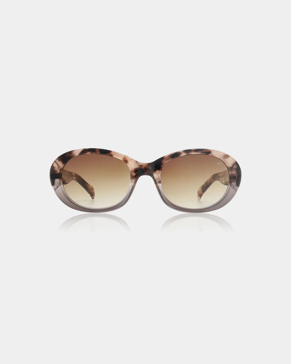 A.Kjaerbede Anma Sunglasses - Coquina / Grey Transparent