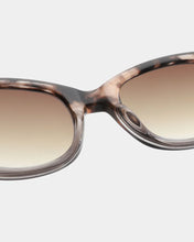 A.Kjaerbede Anma Sunglasses - Coquina / Grey Transparent