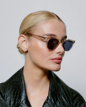 A.Kjaerbede Bate Sunglasses - Champagne