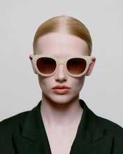 A.Kjaerbede Lilly Sunglasses - Cream Bone