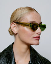 A.Kjaerbede Winnie Sunglasses - Light Olive