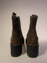 Donna Lei Ali Suede Boot - Chocolate Brown