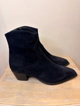 Donna Lei Luna Suede Ankle Boot - Navy