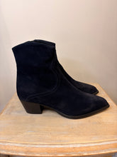 Donna Lei Luna Suede Ankle Boot - Navy