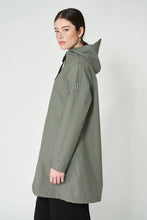 Tanta Nuovola Rain Coat - Mulled Basil