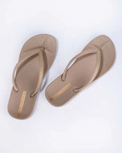 Ipanema Anatomic Mesh X Flip Flops - Beige/Gold