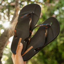 Ipanema Anatomic Connect II Flip Flops - Black/Clear