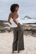 Lilly Pilly Ivy Linen Crop Pants - Khaki
