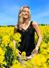 Black Colour Bea Lace Top Vintage Dyed - Black