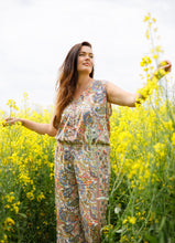 Black Colour Luna Sleeveless Jumpsuit - Summer Garden