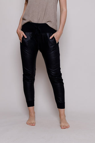 Suzy D Vegan Leather Leggings - Black/White